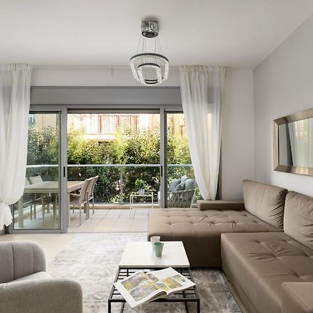 Quiet Hideaway & Terrace Near Beach By Feelhome Tel Awiw Zewnętrze zdjęcie