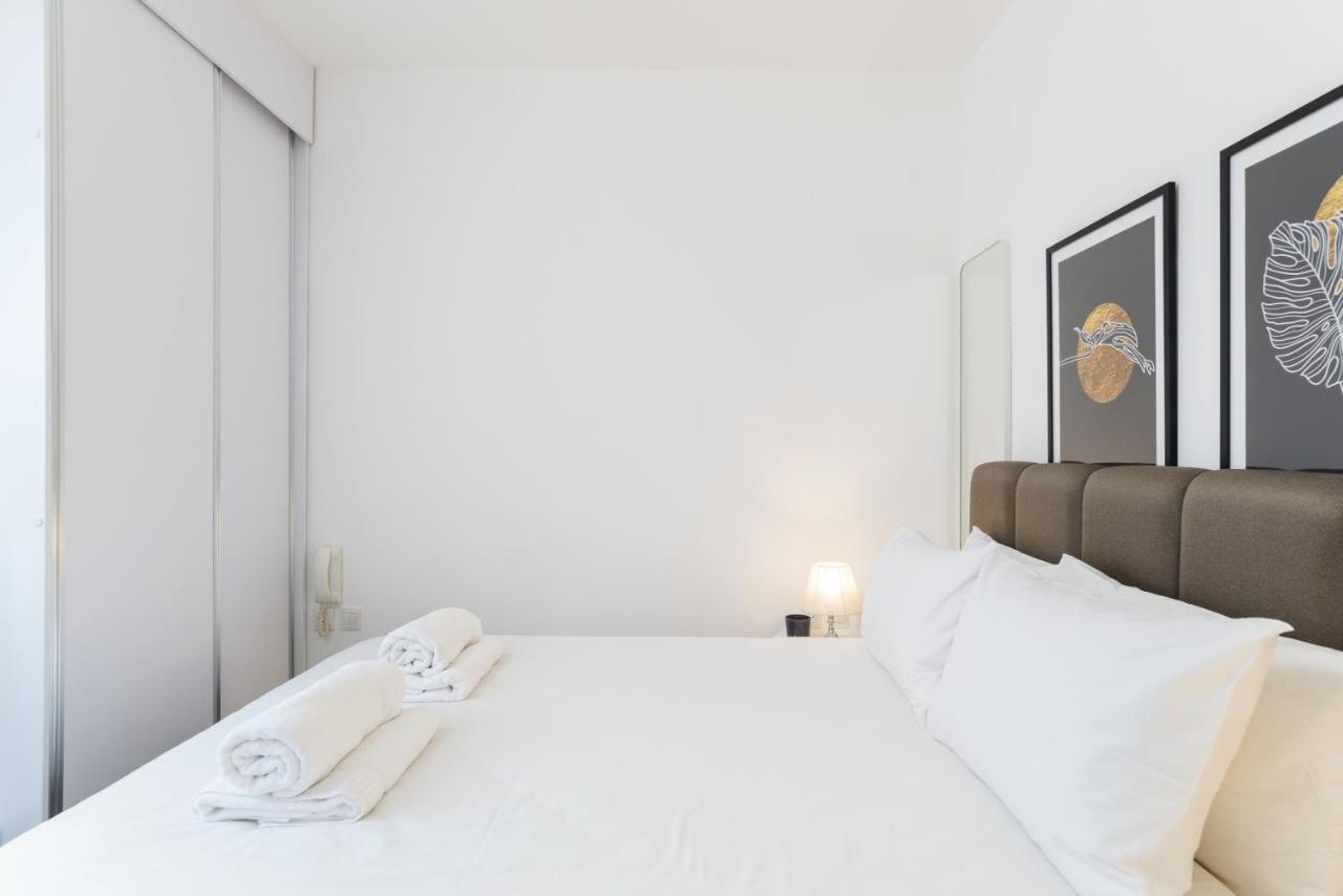 Quiet Hideaway & Terrace Near Beach By Feelhome Tel Awiw Zewnętrze zdjęcie
